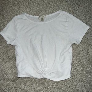 white crop tee